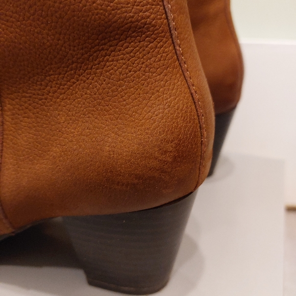 Vionic Nubuck Raina Ankle Booties - Picture 10 of 11
